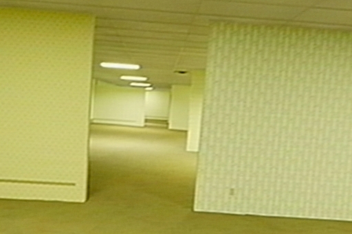 画像ギャラリー No.003のサムネイル画像 / ネット都市伝説発のホラー映画「Backrooms」，日本公開が決定。A24が手がけ，海外では初週末から大ヒットを記録した話題作