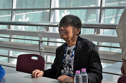 ꡼ No.003Υͥ / ٰͺ᤬ޤǤΥ೫ȯ򿶤֤롣ڹǹԤ줿֥ɥ饴󥯥ȡפιֱݡȡG-STAR 2025