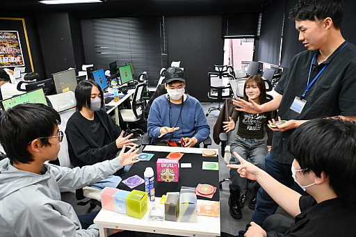 画像ギャラリー No.027のサムネイル画像 / eスポーツを学ぶ高校のリアルな1日。通信制高校「ルネサンス高等学校」池袋キャンパスを密着取材したら，まぶしくて，うらやましかった