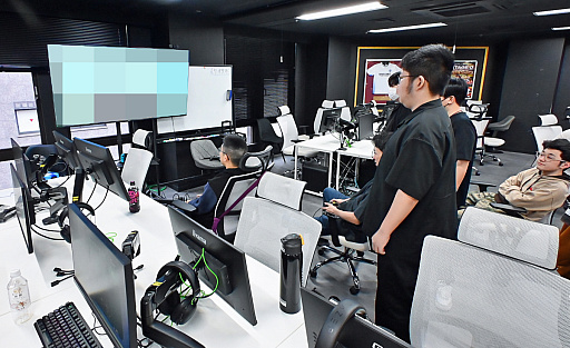 画像ギャラリー No.030のサムネイル画像 / eスポーツを学ぶ高校のリアルな1日。通信制高校「ルネサンス高等学校」池袋キャンパスを密着取材したら，まぶしくて，うらやましかった