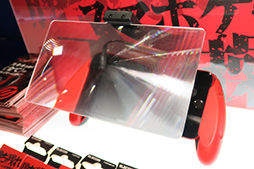 画像集 No.012のサムネイル画像 / ［TGS 2019］e-Sportsコーナーで，エレコムが発表前の薄型キーボード「TK-ARMA30」やサラウンド対応ヘッドセットを披露