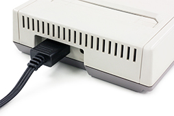画像集#003のサムネイル/長さ3mのGC/N64/SFC/New FC向けステレオAVケーブルが発売に