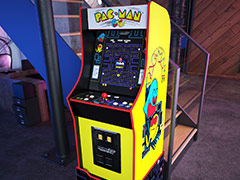 パックマンやディグダグなどの12タイトルを楽しめる「ARCADE1UP BANDAI NAMCO Entertainment LEGACY」が4月20日に登場