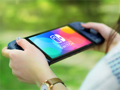 HORI,Switchに取り付けて使う「グリップコントローラー」に小型モデルが登場