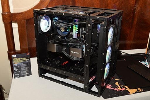 画像集 No.005のサムネイル画像 / 自作PCはPCケースも自分流で組み立てる時代に? InWinが5つのユニットで合体・変形できるPCケース「ModFree」を発表