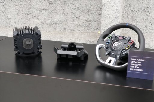 画像ギャラリー No.015のサムネイル画像 / ZENKAIRACING,シミュレーションレーシングデバイスで知られるFanatecの正式代理店に。両社の取り組みが紹介されたPRイベント開催