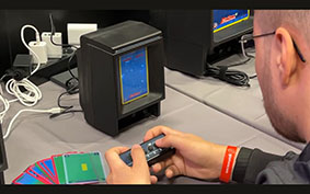 画像ギャラリー No.005のサムネイル画像 / バンダイから発売されたゲーム機「光速船」がミニ版として復活。「Vectrex Mini」のクラウドファンディングがKickstarterで実施中