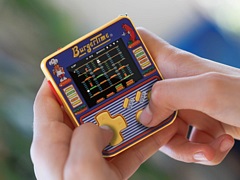 ꡤȡǡȡʥǥˤΥȥͷ٤륭Super Micro Keychain Gamerפȯ