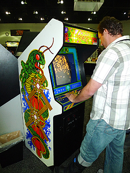 画像集#010のサムネイル/今年もE3に「Videogame History Museum」が出展。レトロなアーケードゲーム筐体や家庭用ゲーム機がズラリ勢揃い
