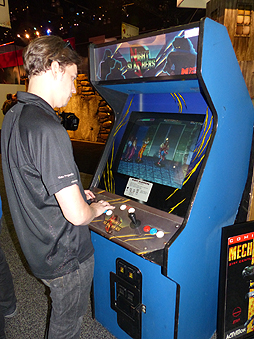 画像集#011のサムネイル/今年もE3に「Videogame History Museum」が出展。レトロなアーケードゲーム筐体や家庭用ゲーム機がズラリ勢揃い