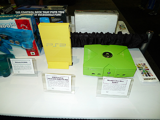 画像集#030のサムネイル/今年もE3に「Videogame History Museum」が出展。レトロなアーケードゲーム筐体や家庭用ゲーム機がズラリ勢揃い