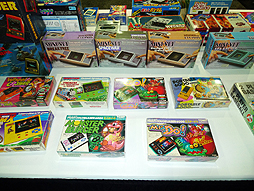 画像集#042のサムネイル/今年もE3に「Videogame History Museum」が出展。レトロなアーケードゲーム筐体や家庭用ゲーム機がズラリ勢揃い