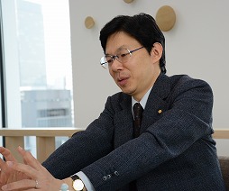 画像集#012のサムネイル/電王戦は，21世紀を生きる人類を映し出す鏡なのかも――将棋棋士・谷川浩司氏がゲストの「ゲーマーはもっと経営者を目指すべき！」第16回