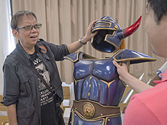 堀井雄二氏が「ドラゴンクエスト ライブスペクタクルツアー」に登場するモンスターや衣装の数々とご対面。そのデキに大満足の模様