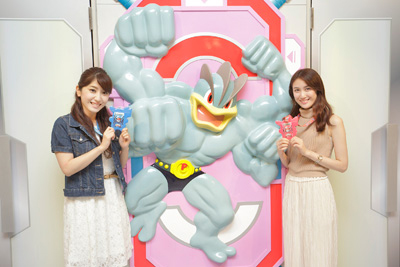 画像集 No.006のサムネイル画像 / カイリキーとリザードンのコンビが来場者を笑わせる(?) 「ポケモンEXPOジム」に新アトラクション「ポケモンお笑い劇場」が登場
