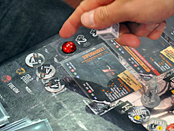 画像集 No.012のサムネイル画像 / ボードゲーム「This War of Mine: The Board Game」のプレイレポート。大反響を呼んだPC向けサバイバルゲームはどう再現されたのか