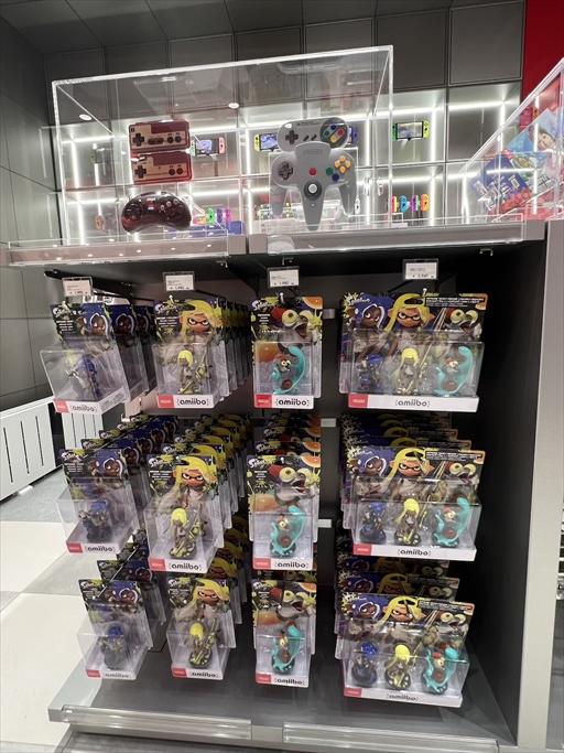 画像集 No.046のサムネイル画像 / 「Nintendo KYOTO」は公式直営店であり新たなテーマパーク! こだわりのある商品陳列も楽しい,ゲームファンなら一度体験してほしい空間だ