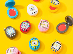 「たまごっち」本体型のミニチュア容器に入った本格コスメ「たまごっち リップ&チーク」,7月下旬に発売