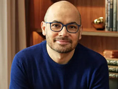 デミス・ハサビス氏がノーベル化学賞を受賞。P・モリニュー氏とともに「テーマパーク」をデザインし,「Evil Genius」などの作品を生み出した過去を持つ
